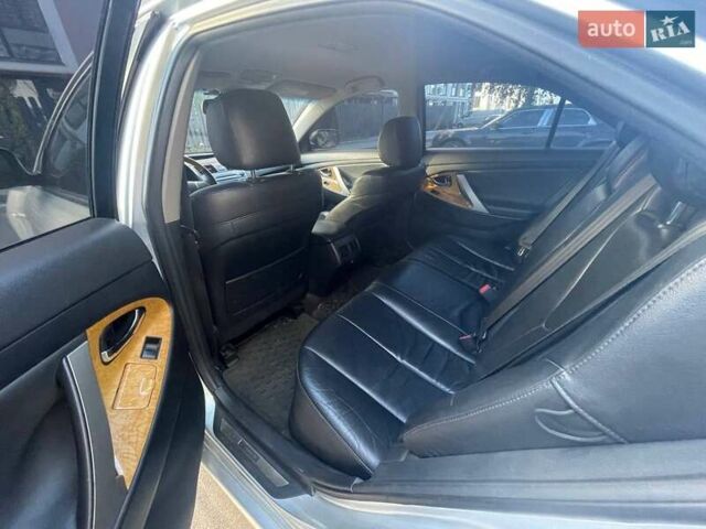 Серый Тойота Камри, объемом двигателя 3.46 л и пробегом 400 тыс. км за 8000 $, фото 6 на Automoto.ua