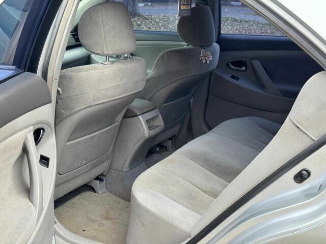 Серый Тойота Камри, объемом двигателя 2.4 л и пробегом 225 тыс. км за 7490 $, фото 11 на Automoto.ua