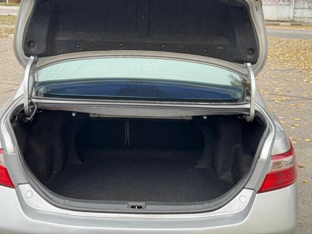 Серый Тойота Камри, объемом двигателя 2.4 л и пробегом 225 тыс. км за 7490 $, фото 14 на Automoto.ua