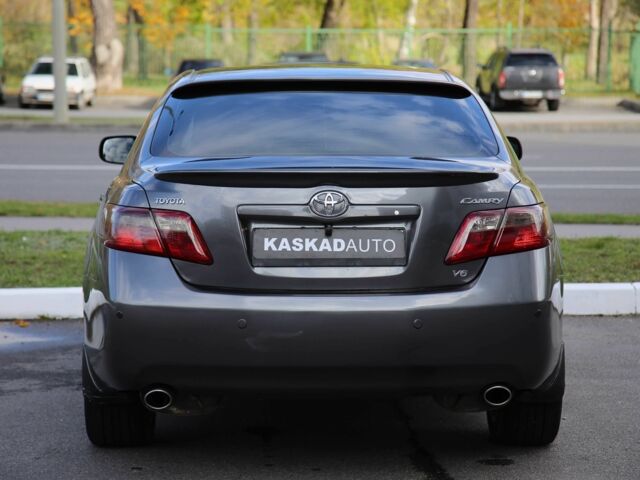 Сірий Тойота Камрі, об'ємом двигуна 3.5 л та пробігом 231 тис. км за 10000 $, фото 4 на Automoto.ua