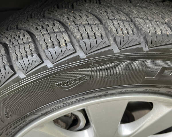 Серый Тойота Камри, объемом двигателя 2.4 л и пробегом 220 тыс. км за 8700 $, фото 56 на Automoto.ua