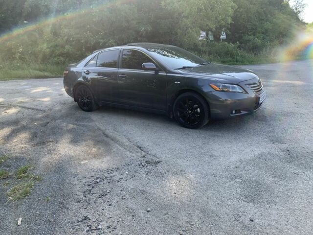 Серый Тойота Камри, объемом двигателя 3.5 л и пробегом 340 тыс. км за 7900 $, фото 11 на Automoto.ua