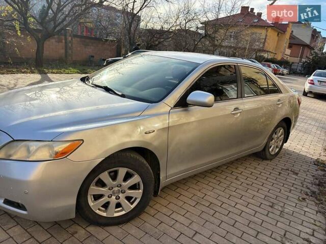 Сірий Тойота Камрі, об'ємом двигуна 2.36 л та пробігом 319 тис. км за 7900 $, фото 4 на Automoto.ua