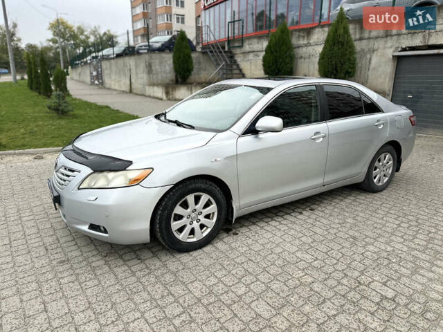 Сірий Тойота Камрі, об'ємом двигуна 3.5 л та пробігом 299 тис. км за 6900 $, фото 38 на Automoto.ua