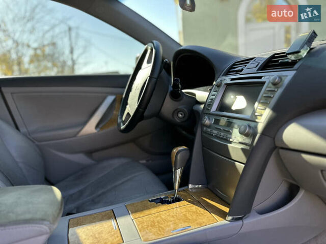 Сірий Тойота Камрі, об'ємом двигуна 3.46 л та пробігом 280 тис. км за 6400 $, фото 10 на Automoto.ua