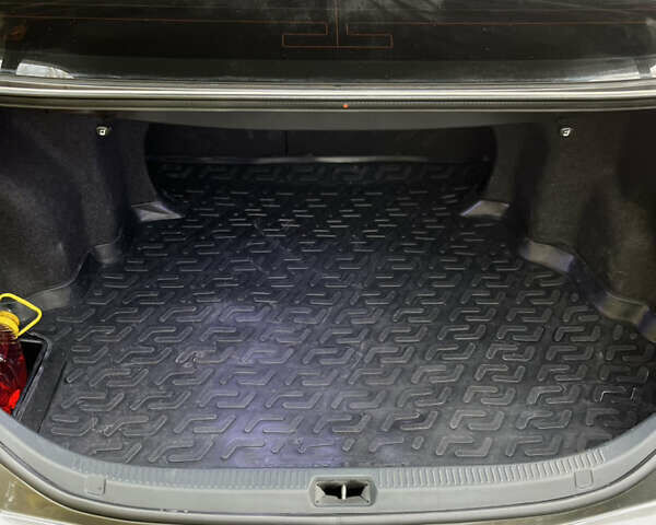 Серый Тойота Камри, объемом двигателя 2.4 л и пробегом 220 тыс. км за 8700 $, фото 53 на Automoto.ua