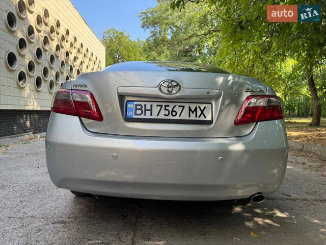 Сірий Тойота Камрі, об'ємом двигуна 2.36 л та пробігом 294 тис. км за 8700 $, фото 17 на Automoto.ua