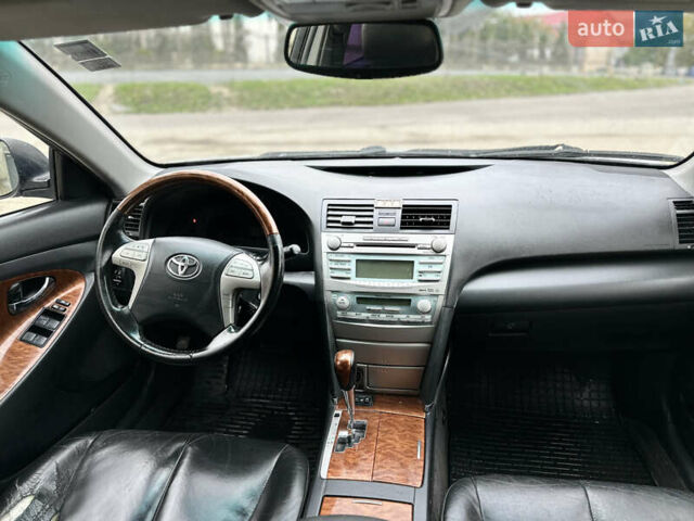 Сірий Тойота Камрі, об'ємом двигуна 3.5 л та пробігом 299 тис. км за 6900 $, фото 29 на Automoto.ua