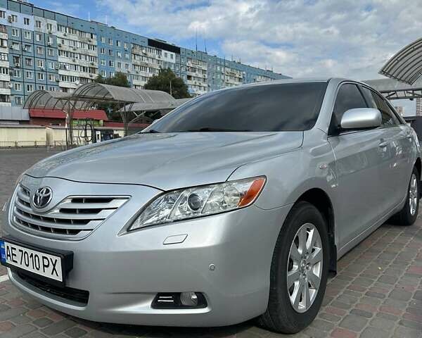 Серый Тойота Камри, объемом двигателя 2.4 л и пробегом 138 тыс. км за 11500 $, фото 7 на Automoto.ua