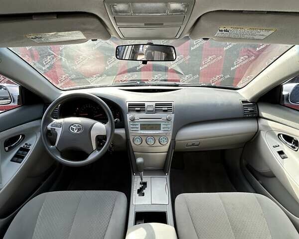 Серый Тойота Камри, объемом двигателя 2.36 л и пробегом 192 тыс. км за 7850 $, фото 14 на Automoto.ua