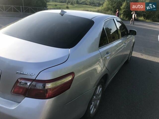 Сірий Тойота Камрі, об'ємом двигуна 2.4 л та пробігом 321 тис. км за 5600 $, фото 3 на Automoto.ua