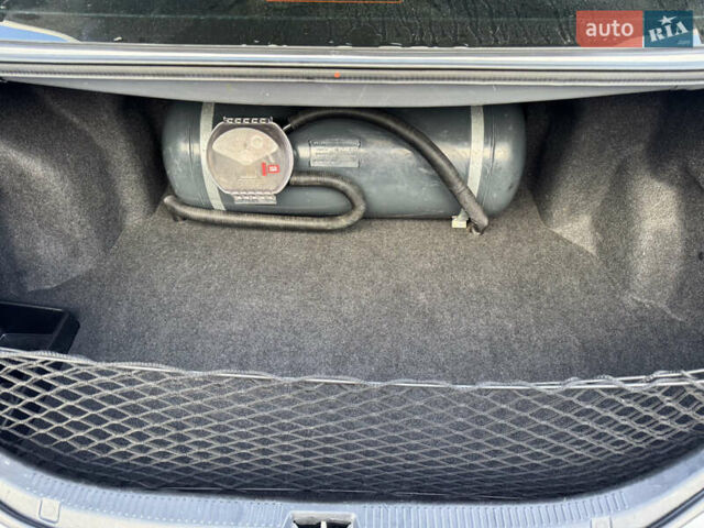 Серый Тойота Камри, объемом двигателя 3.46 л и пробегом 289 тыс. км за 9300 $, фото 15 на Automoto.ua