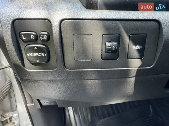 Серый Тойота Камри, объемом двигателя 2.36 л и пробегом 308 тыс. км за 7500 $, фото 18 на Automoto.ua