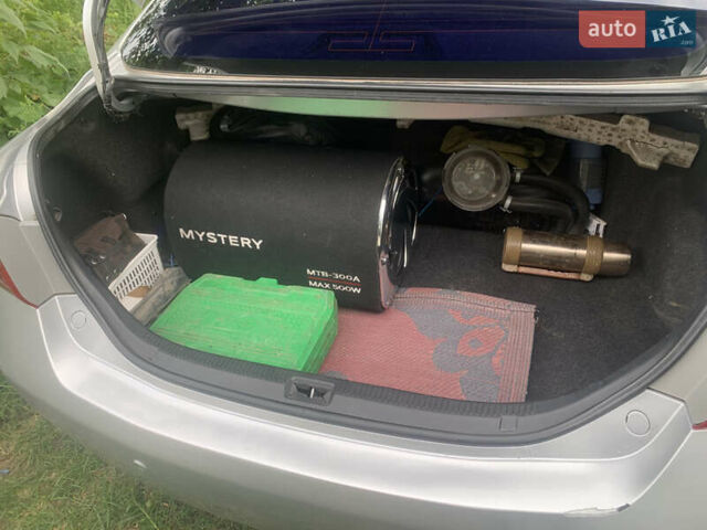 Сірий Тойота Камрі, об'ємом двигуна 3.5 л та пробігом 280 тис. км за 8500 $, фото 6 на Automoto.ua