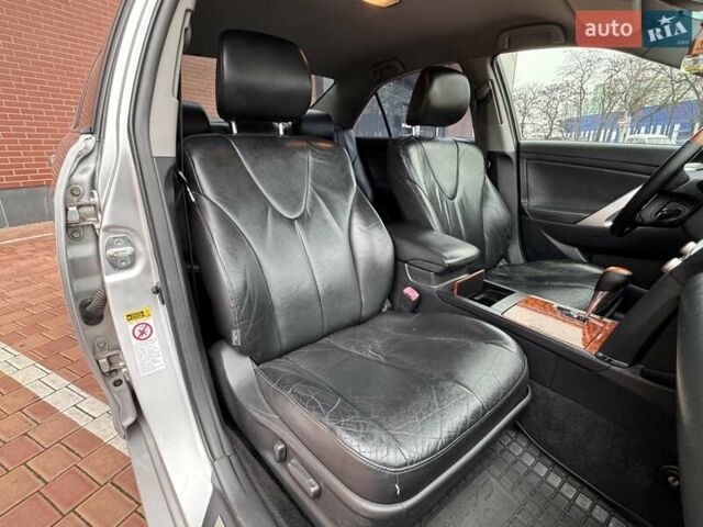 Серый Тойота Камри, объемом двигателя 3.5 л и пробегом 223 тыс. км за 8300 $, фото 44 на Automoto.ua