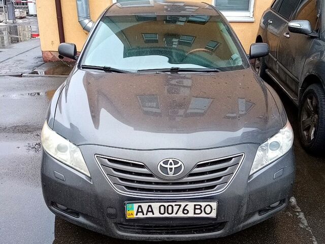 Серый Тойота Камри, объемом двигателя 3.5 л и пробегом 470 тыс. км за 4500 $, фото 4 на Automoto.ua