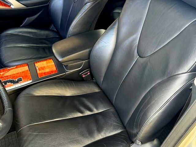 Серый Тойота Камри, объемом двигателя 2.4 л и пробегом 223 тыс. км за 10700 $, фото 7 на Automoto.ua