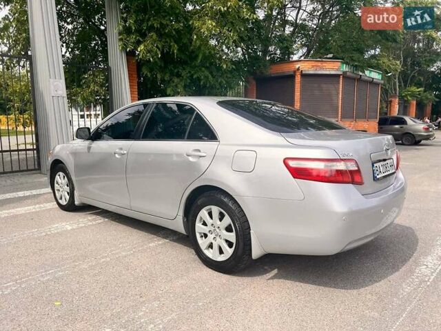 Сірий Тойота Камрі, об'ємом двигуна 2.36 л та пробігом 212 тис. км за 9800 $, фото 10 на Automoto.ua
