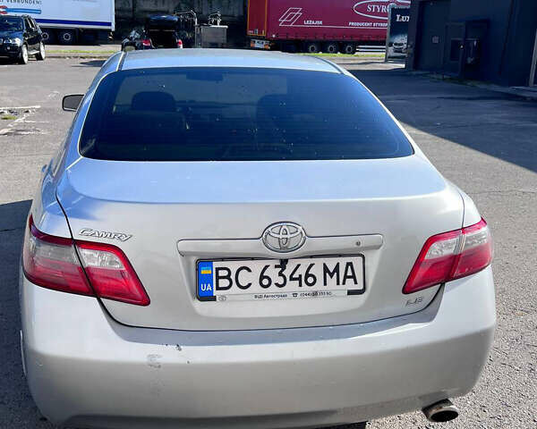 Тойота Камри 2008 в Львове на Automoto.ua Серый Тойота Камри, объемом двигателя 2.4 л и пробегом 327 тыс. км за 7300 $, фото 3 на Automoto.ua