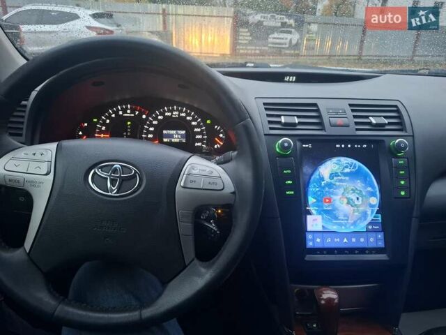 Серый Тойота Камри, объемом двигателя 2.4 л и пробегом 268 тыс. км за 7800 $, фото 15 на Automoto.ua