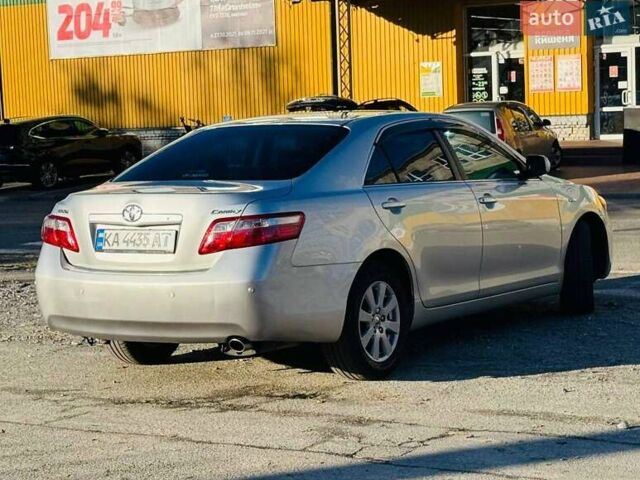 Серый Тойота Камри, объемом двигателя 2.36 л и пробегом 179 тыс. км за 9700 $, фото 11 на Automoto.ua