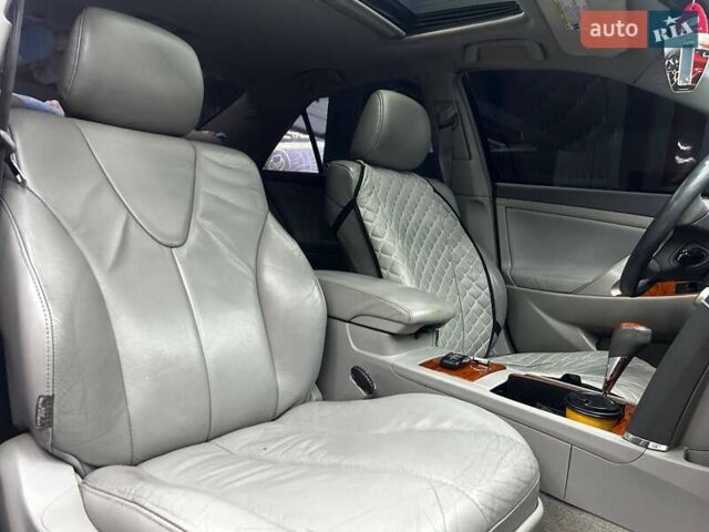 Сірий Тойота Камрі, об'ємом двигуна 3.46 л та пробігом 226 тис. км за 8500 $, фото 21 на Automoto.ua