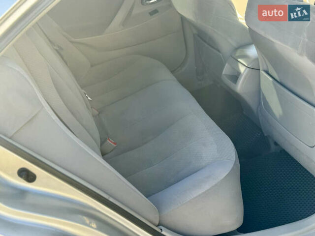 Тойота Камри 2008 в Жмеренке на Automoto.ua Серый Тойота Камри, объемом двигателя 2.36 л и пробегом 256 тыс. км за 8200 $, фото 11 на Automoto.ua