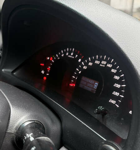 Серый Тойота Камри, объемом двигателя 2.36 л и пробегом 251 тыс. км за 7200 $, фото 22 на Automoto.ua