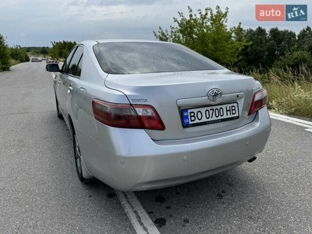 Серый Тойота Камри, объемом двигателя 2.36 л и пробегом 308 тыс. км за 7500 $, фото 5 на Automoto.ua