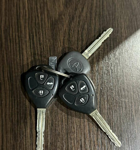 Сірий Тойота Камрі, об'ємом двигуна 2.4 л та пробігом 270 тис. км за 7600 $, фото 10 на Automoto.ua