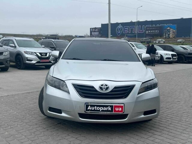 Серый Тойота Камри, объемом двигателя 2.4 л и пробегом 320 тыс. км за 5990 $, фото 12 на Automoto.ua