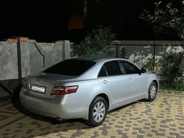 Сірий Тойота Камрі, об'ємом двигуна 0 л та пробігом 202 тис. км за 10400 $, фото 5 на Automoto.ua