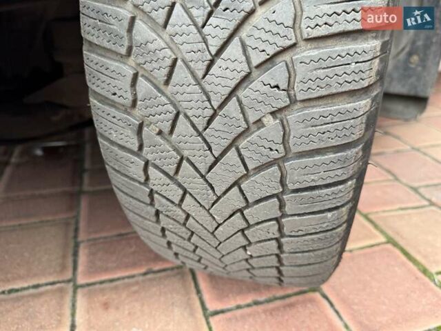 Серый Тойота Камри, объемом двигателя 3.5 л и пробегом 223 тыс. км за 8300 $, фото 67 на Automoto.ua