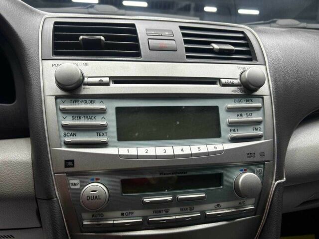 Сірий Тойота Камрі, об'ємом двигуна 3.5 л та пробігом 226 тис. км за 8500 $, фото 11 на Automoto.ua