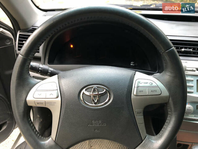 Серый Тойота Камри, объемом двигателя 2.4 л и пробегом 176 тыс. км за 9700 $, фото 12 на Automoto.ua