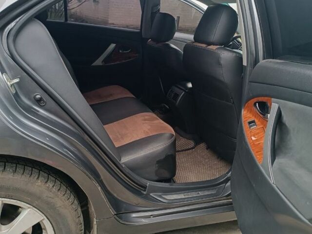 Сірий Тойота Камрі, об'ємом двигуна 2.4 л та пробігом 362 тис. км за 8000 $, фото 8 на Automoto.ua