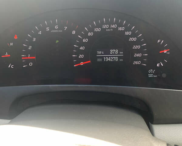 Сірий Тойота Камрі, об'ємом двигуна 3.46 л та пробігом 194 тис. км за 10000 $, фото 8 на Automoto.ua