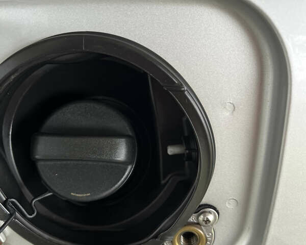 Сірий Тойота Камрі, об'ємом двигуна 2.36 л та пробігом 327 тис. км за 9699 $, фото 35 на Automoto.ua