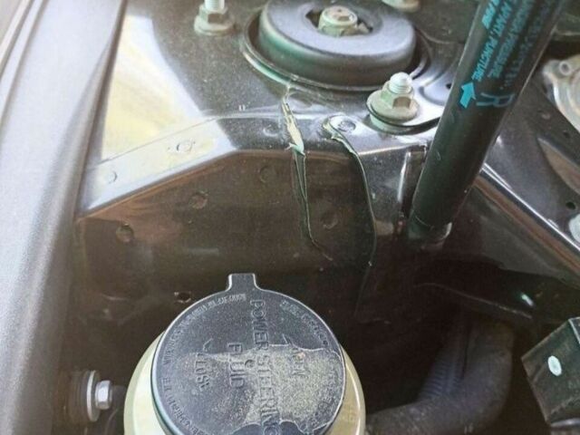 Серый Тойота Камри, объемом двигателя 2.4 л и пробегом 213 тыс. км за 9300 $, фото 8 на Automoto.ua