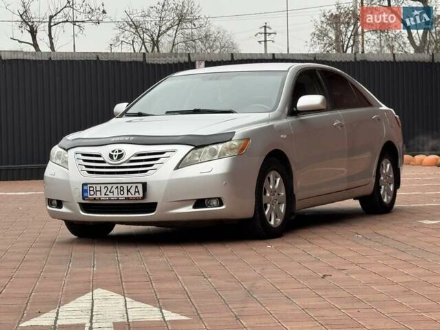 Серый Тойота Камри, объемом двигателя 3.5 л и пробегом 223 тыс. км за 8300 $, фото 10 на Automoto.ua