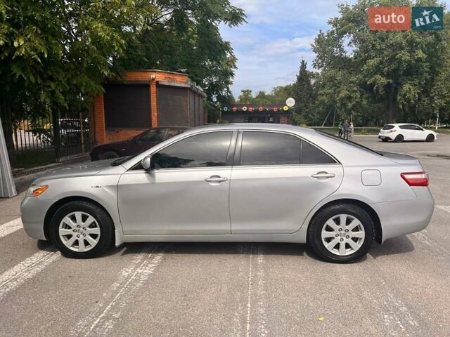Сірий Тойота Камрі, об'ємом двигуна 2.36 л та пробігом 212 тис. км за 9800 $, фото 8 на Automoto.ua