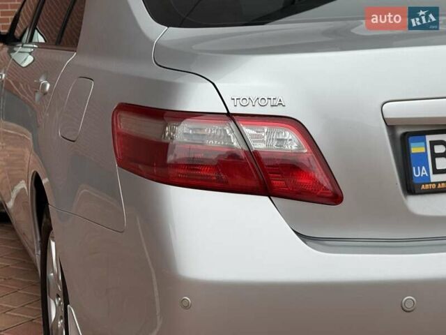 Серый Тойота Камри, объемом двигателя 3.5 л и пробегом 223 тыс. км за 8300 $, фото 18 на Automoto.ua