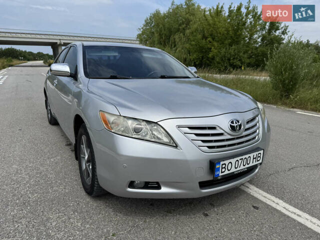 Серый Тойота Камри, объемом двигателя 2.36 л и пробегом 308 тыс. км за 7500 $, фото 13 на Automoto.ua