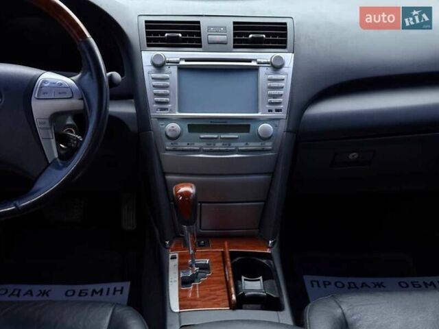 Серый Тойота Камри, объемом двигателя 3.5 л и пробегом 270 тыс. км за 8790 $, фото 22 на Automoto.ua