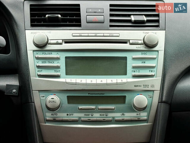 Сірий Тойота Камрі, об'ємом двигуна 2.36 л та пробігом 327 тис. км за 9699 $, фото 20 на Automoto.ua