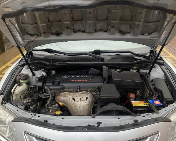 Серый Тойота Камри, объемом двигателя 2.36 л и пробегом 300 тыс. км за 8200 $, фото 11 на Automoto.ua