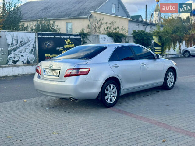 Тойота Камри 2008 в Жмеренке на Automoto.ua Серый Тойота Камри, объемом двигателя 2.36 л и пробегом 256 тыс. км за 8200 $, фото 4 на Automoto.ua