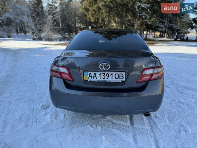Серый Тойота Камри, объемом двигателя 2.4 л и пробегом 162 тыс. км за 10999 $, фото 11 на Automoto.ua