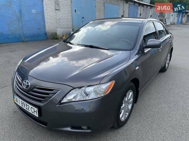 Серый Тойота Камри, объемом двигателя 3.5 л и пробегом 264 тыс. км за 8700 $, фото 2 на Automoto.ua