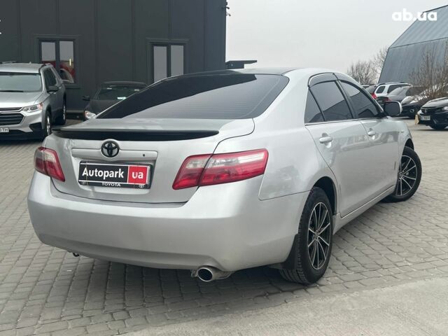 Серый Тойота Камри, объемом двигателя 2.4 л и пробегом 320 тыс. км за 5990 $, фото 8 на Automoto.ua